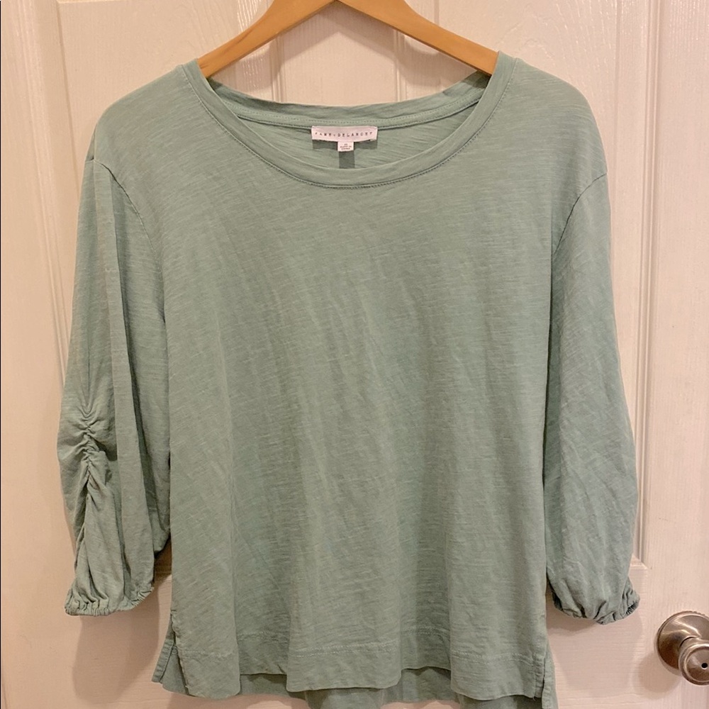 Jane & Delancey Women's Green Top size medium